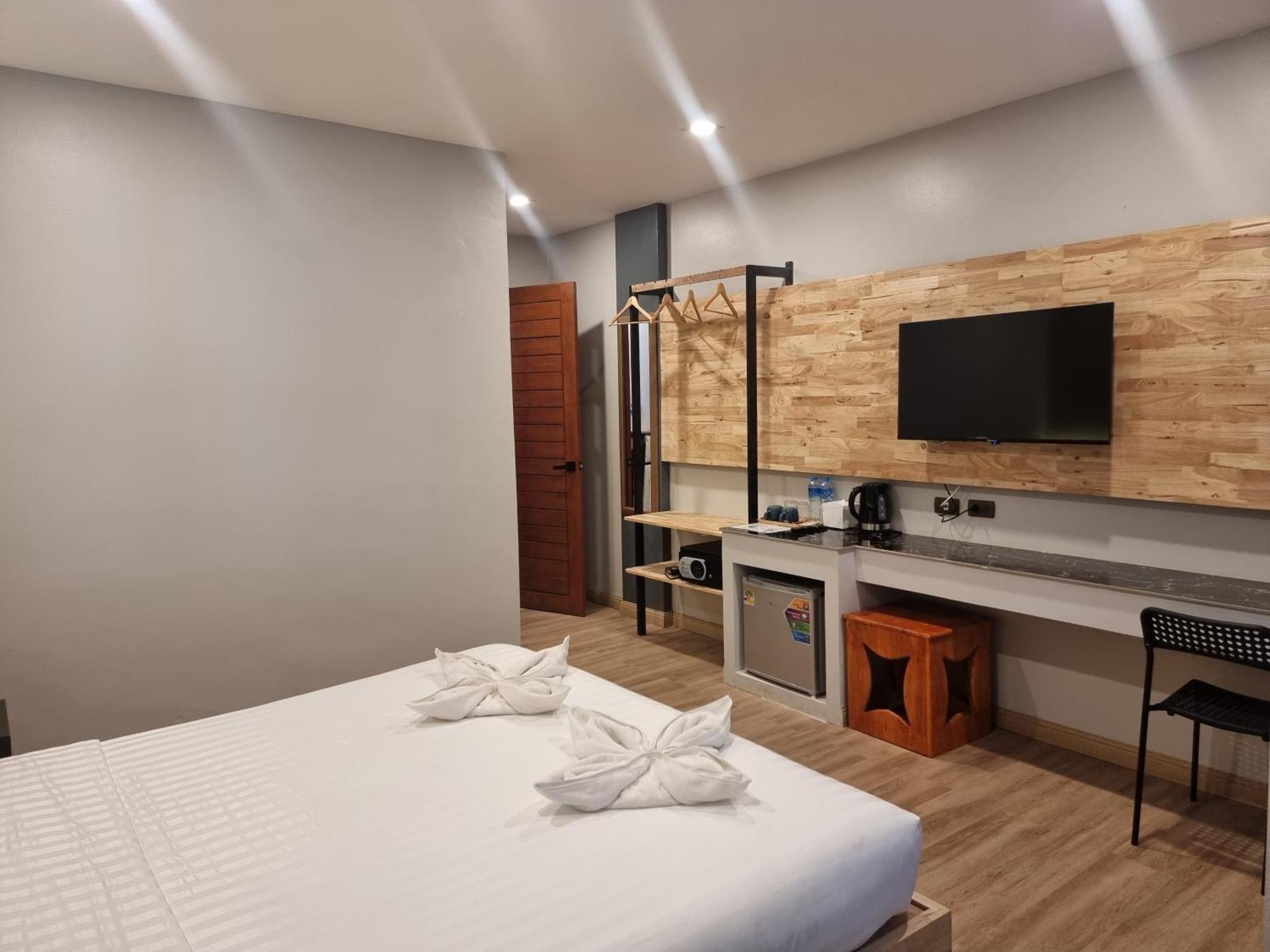 Diva Boutique Hotel Patong Eksteriør billede